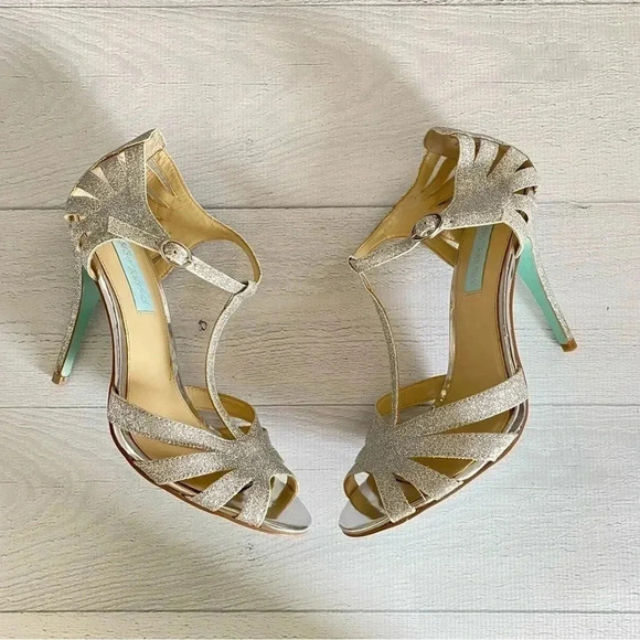 Betsey Johnson Glittery Heels Sz 8.5 - Picture 2 of 11